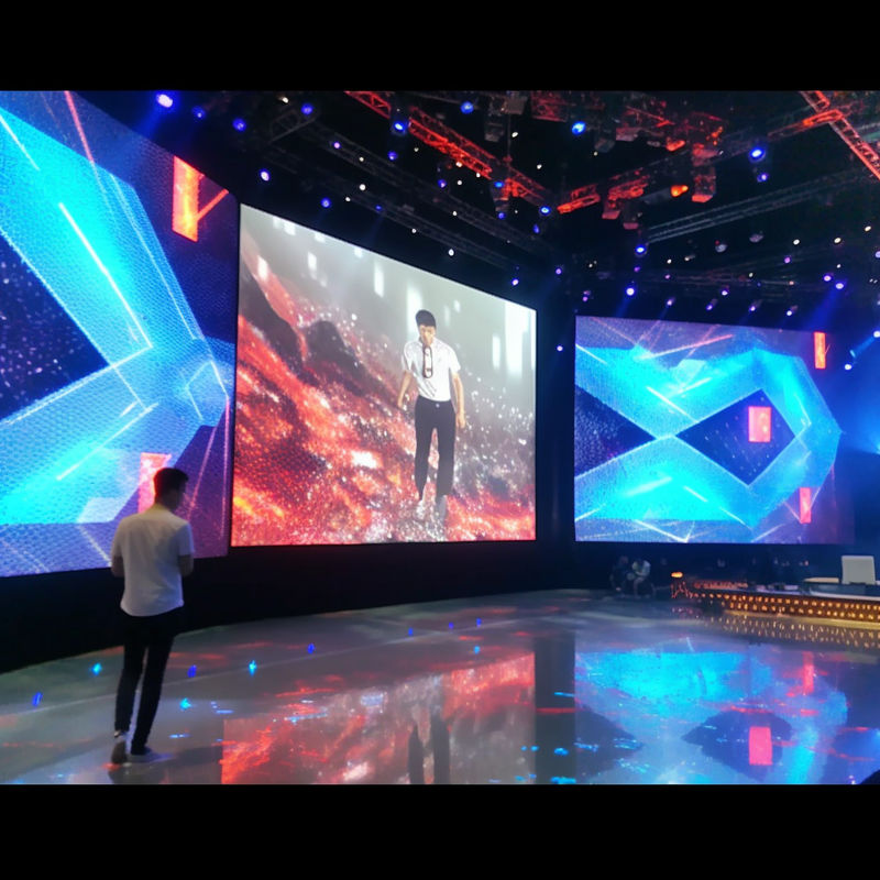 Display LED interior de 1920 x 1080 con 1500 nits Brillo y tiempo de respuesta de 8 ms